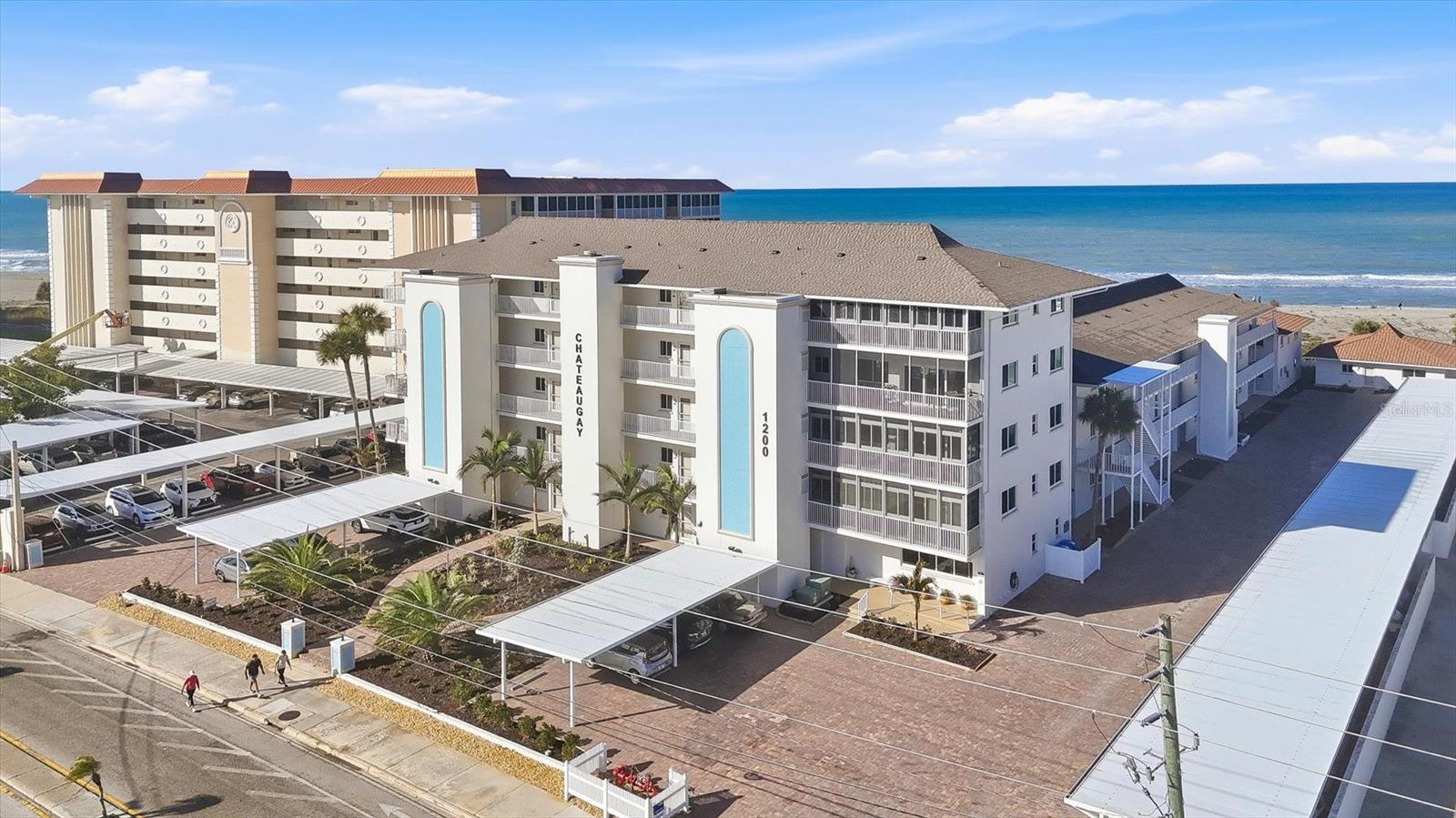 1200 Tarpon Center Drive, FL