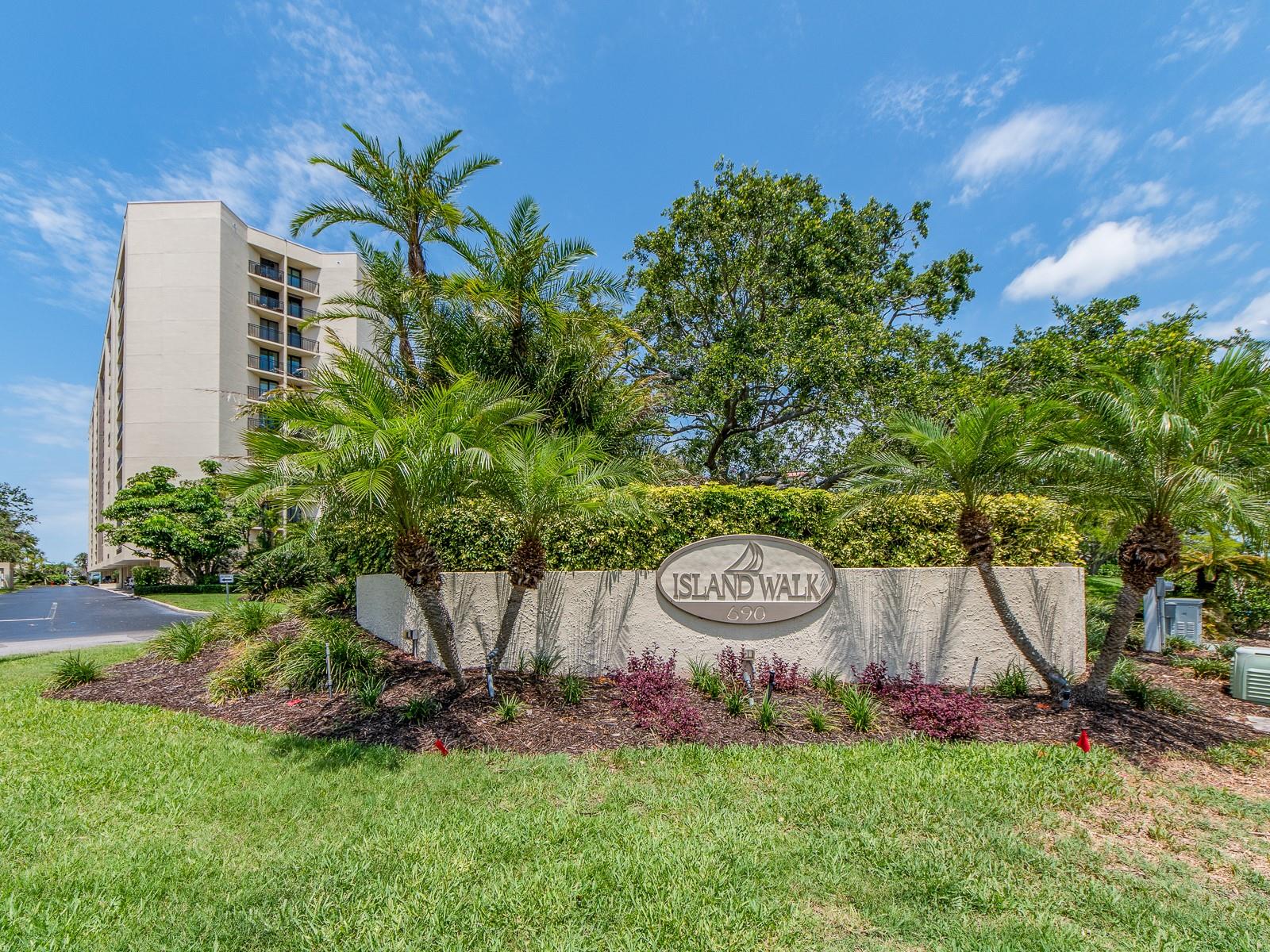 690 Island Way, FL