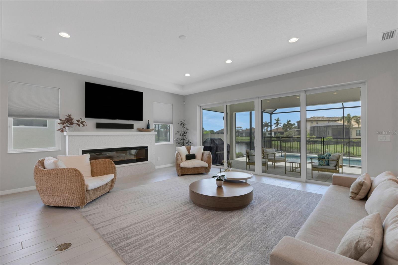 5718 Title Row Drive, FL