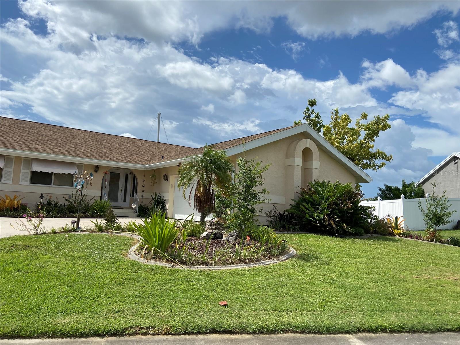 262 Se Fry Terrace Ter Se, FL