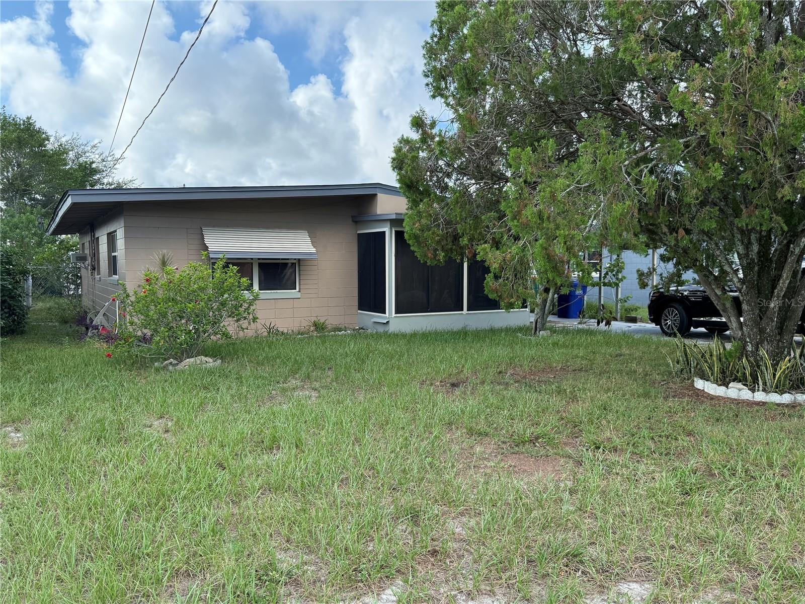 1117 Oakland, FL