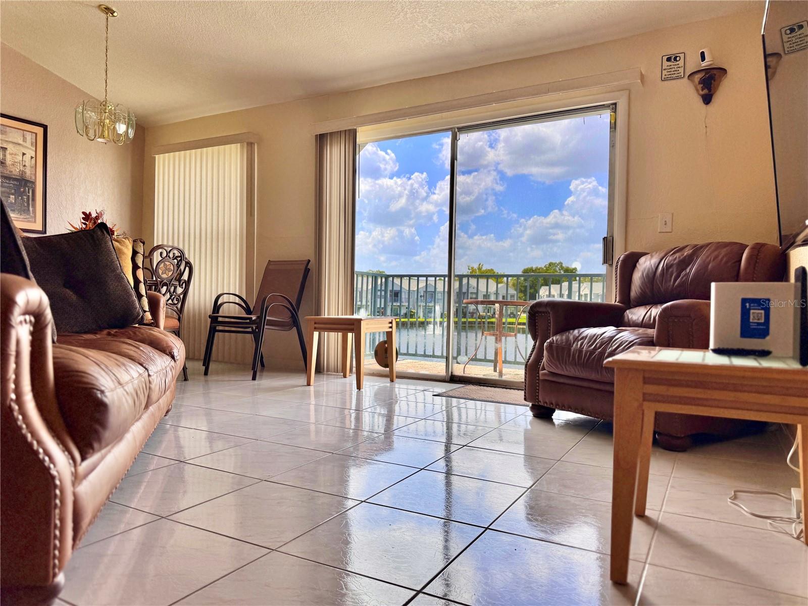 2520 Woodgate Boulevard, FL