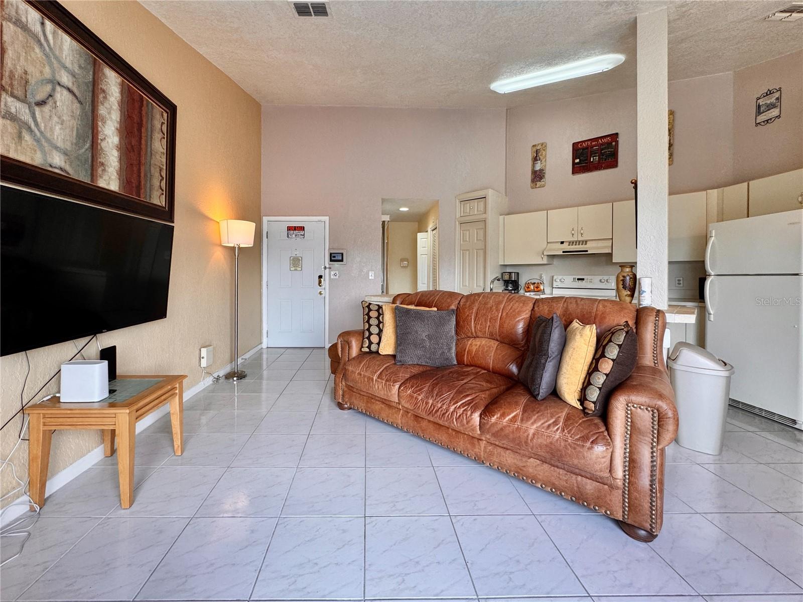 2520 Woodgate Boulevard, FL