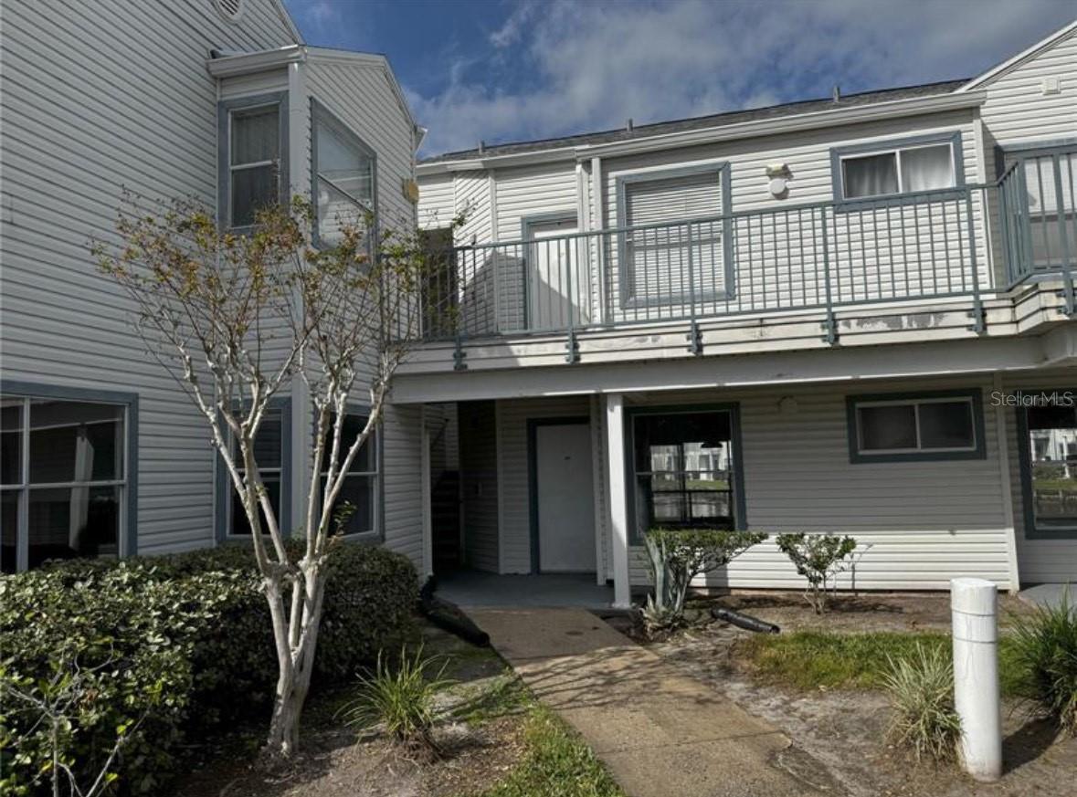 2520 Woodgate Boulevard, FL