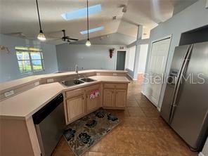 4 Pin Oak Drive, FL