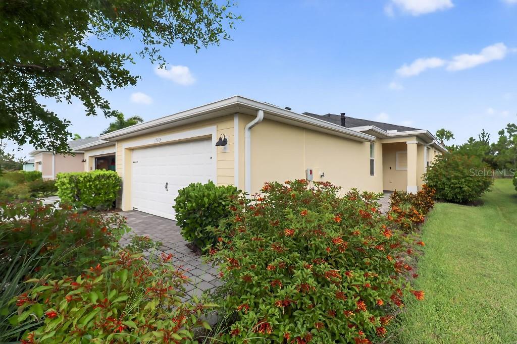 17604 Wayside Bend, FL