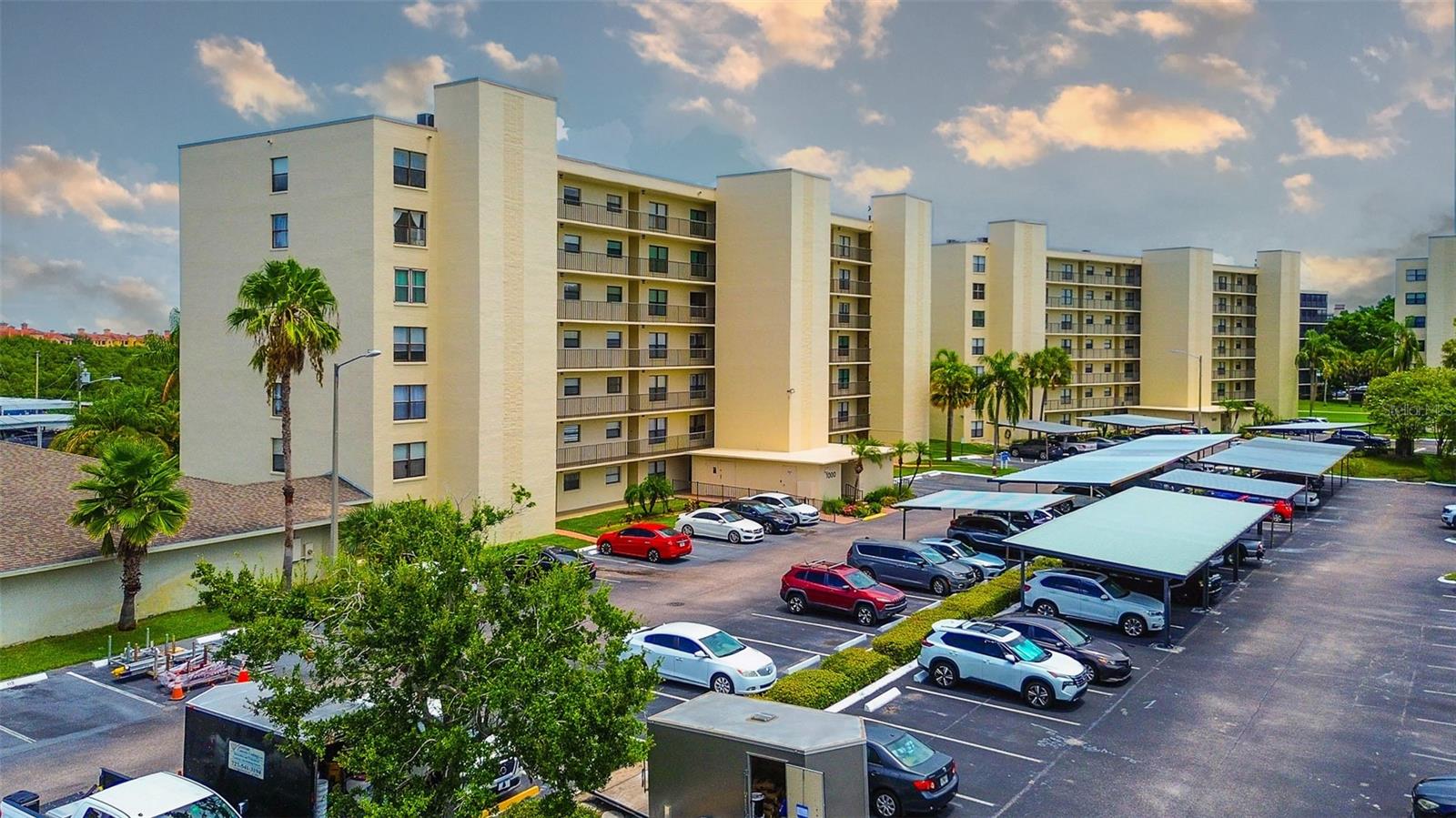 1000 Cove Cay Drive, FL