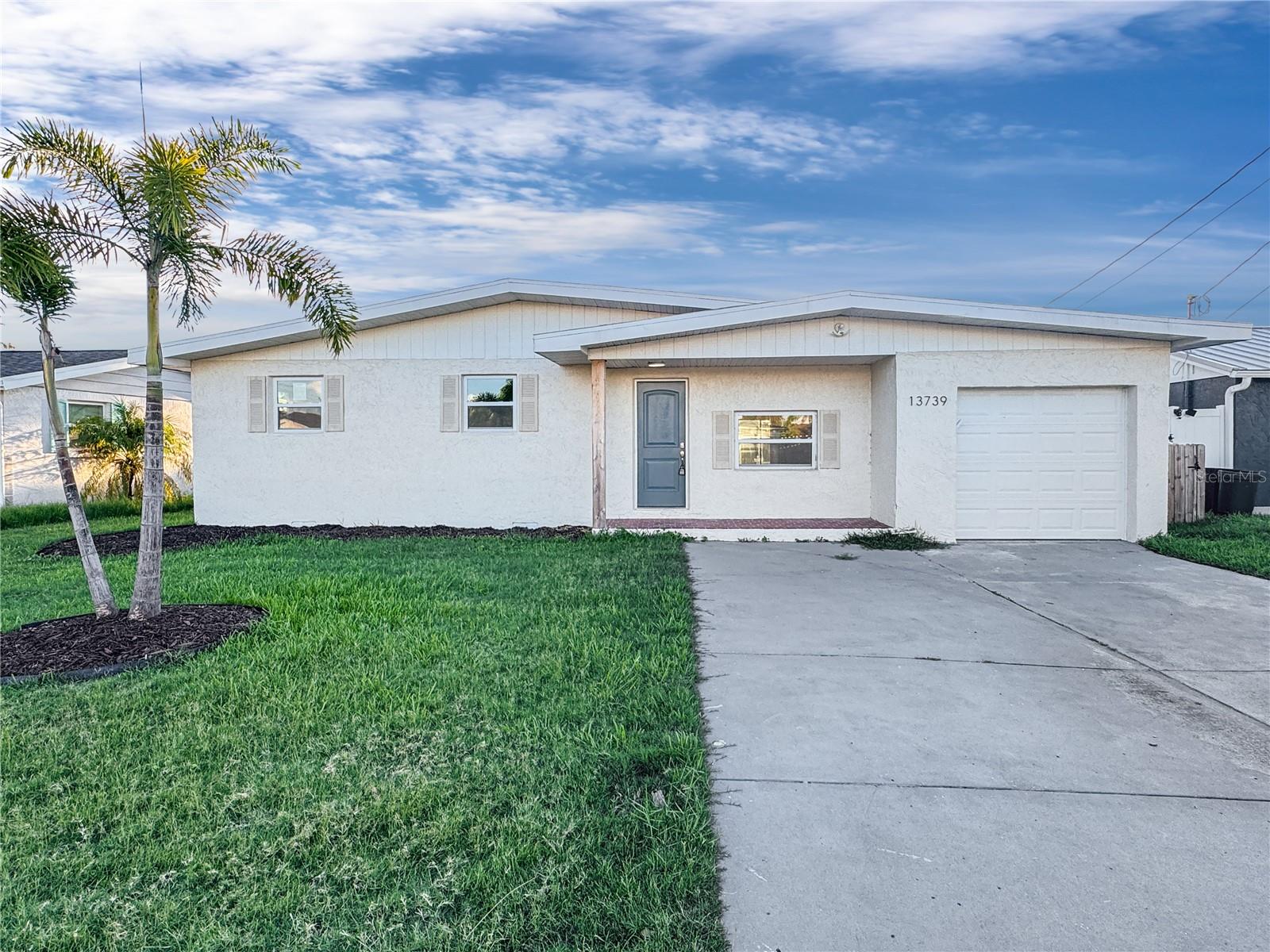 13739 Coco Avenue, FL