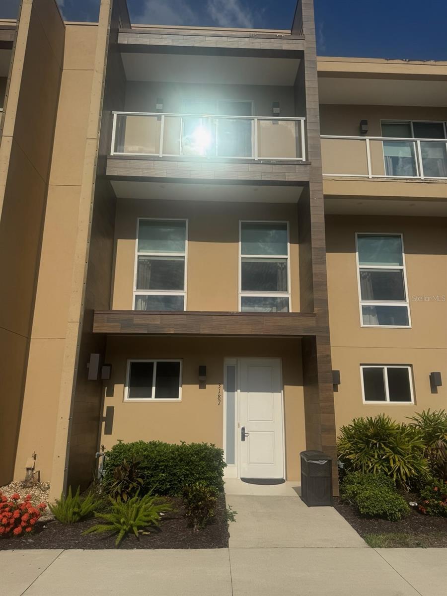 3187 Brasilia Ave, FL