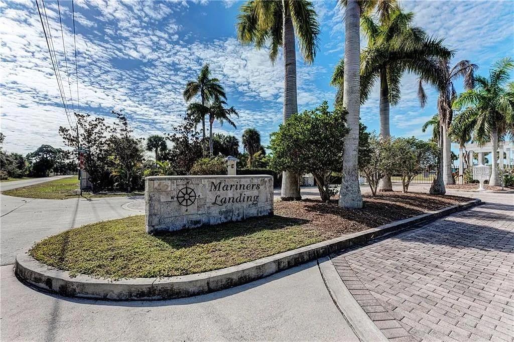 6711 Portside Lane, FL