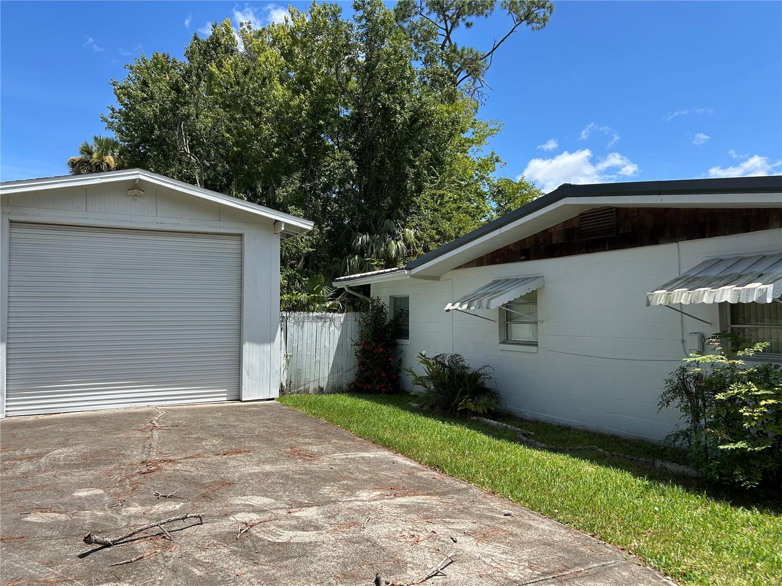24121 Armadillo Road, FL