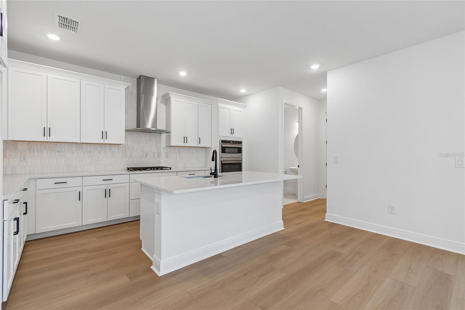8103 Seaflower Parkway, FL