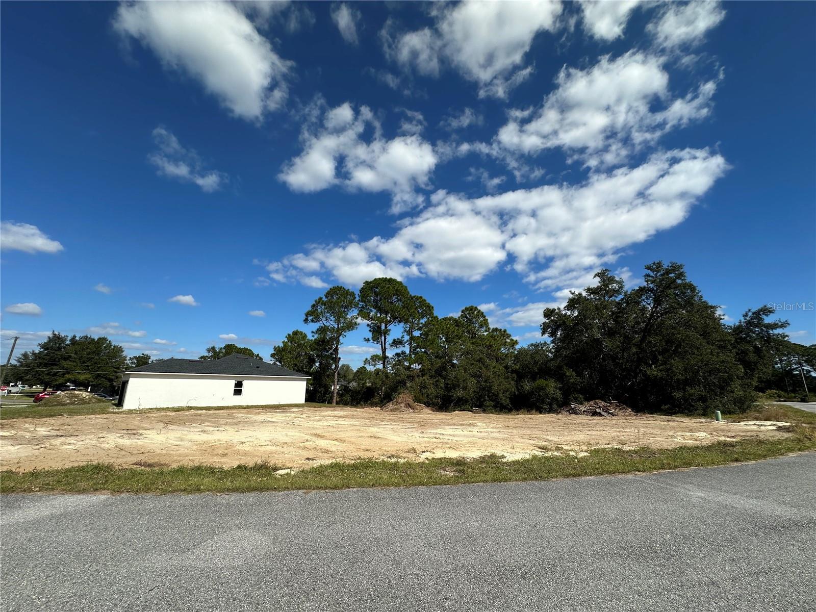 105 Tench Dr, FL