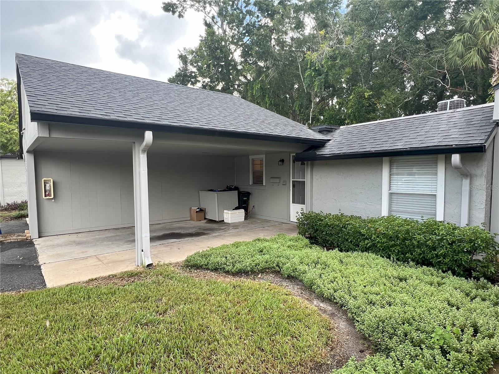 679 Melanie Ln, FL