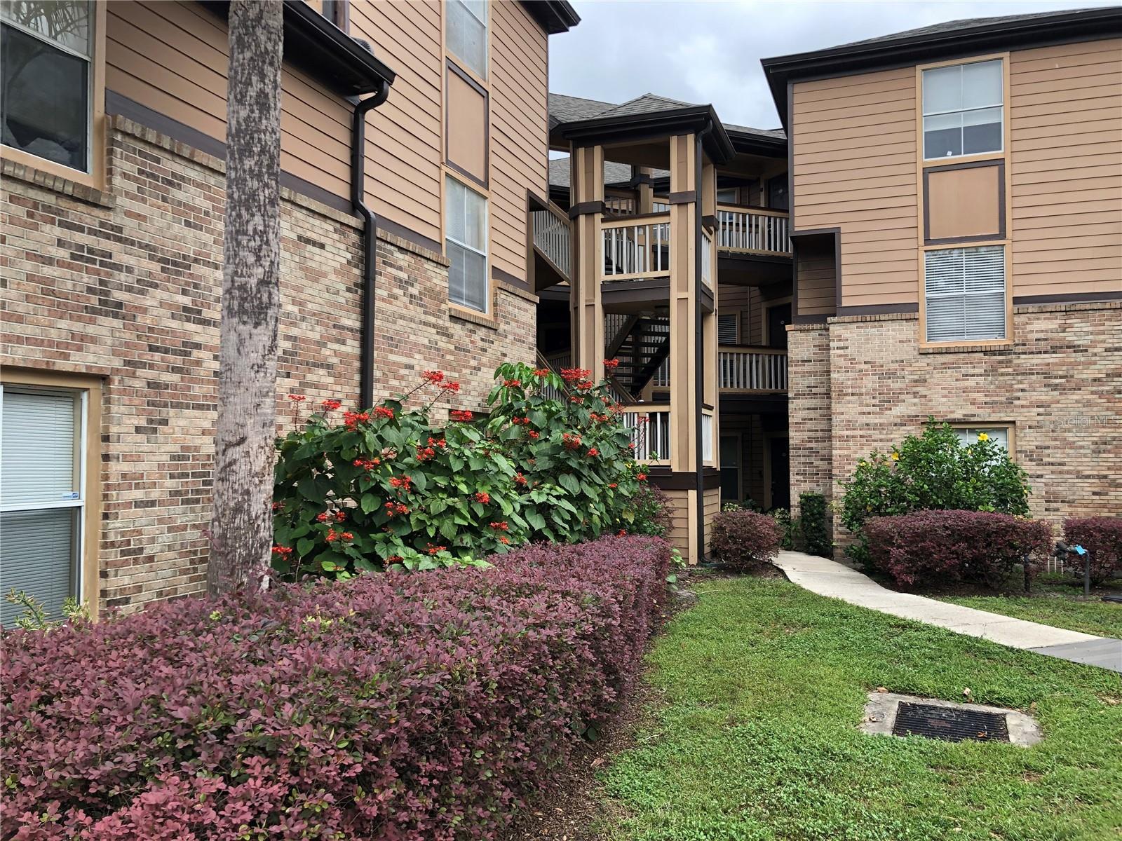 486 N Pin Oak Pl #106, FL