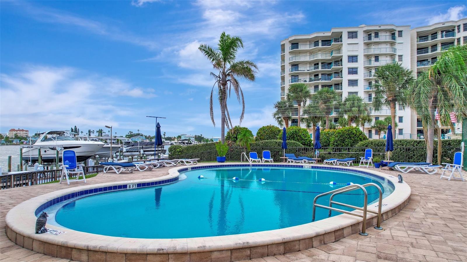 660 Island Way, FL