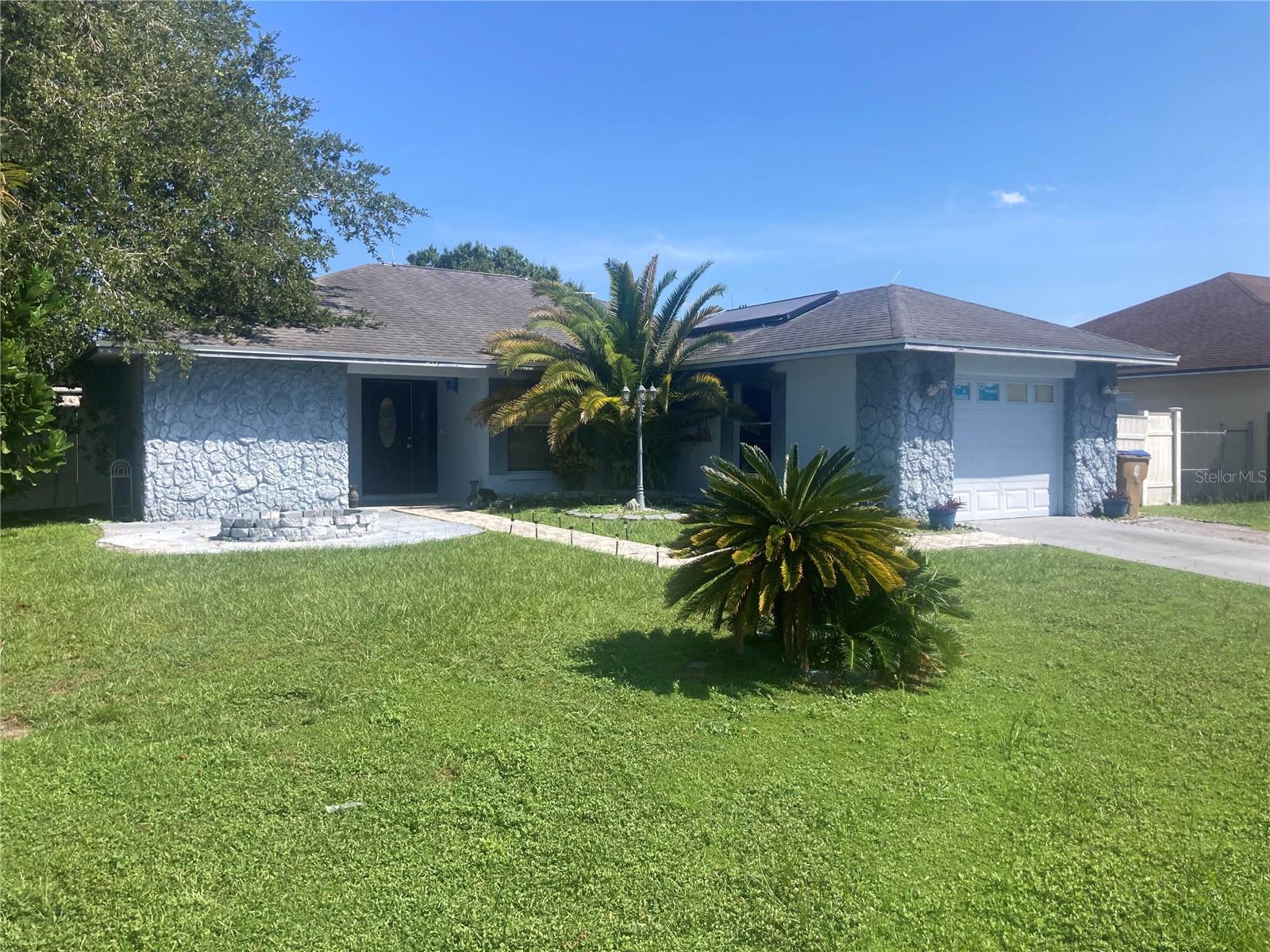 303 Cocoa Ct, FL