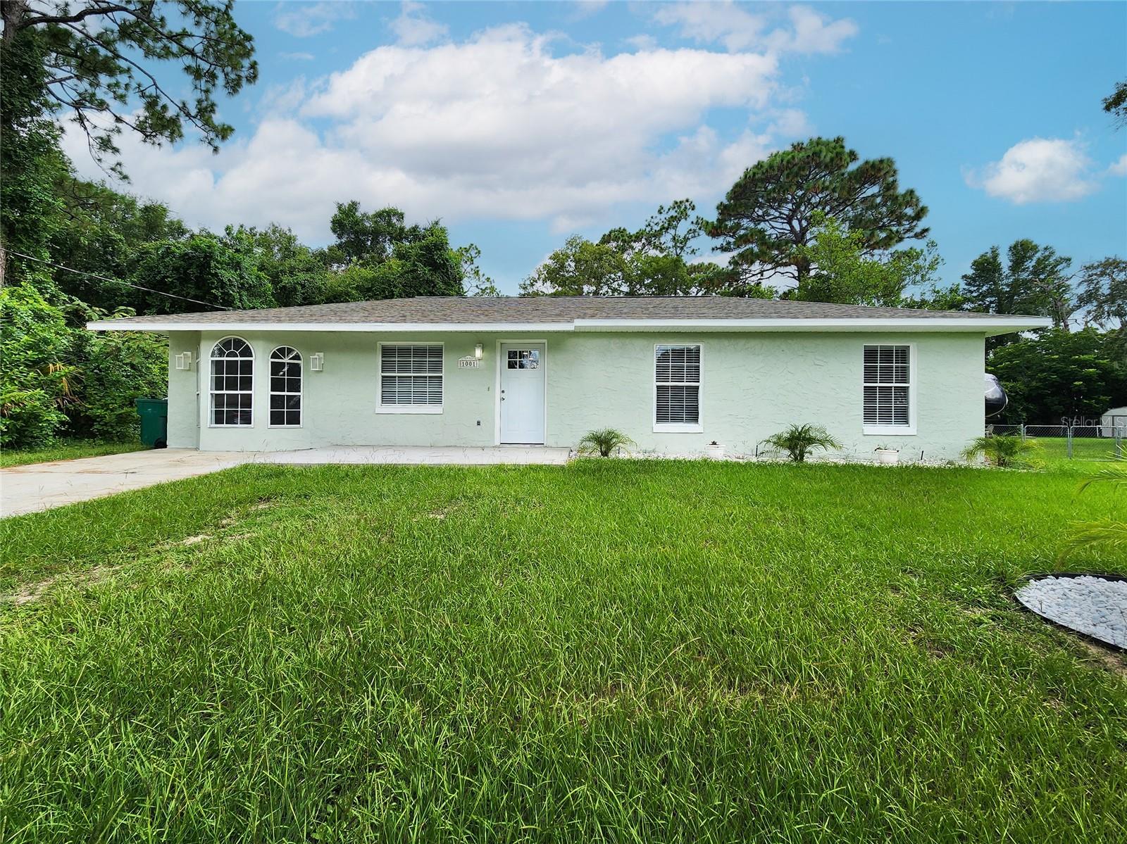 1001 Jones Avenue, FL