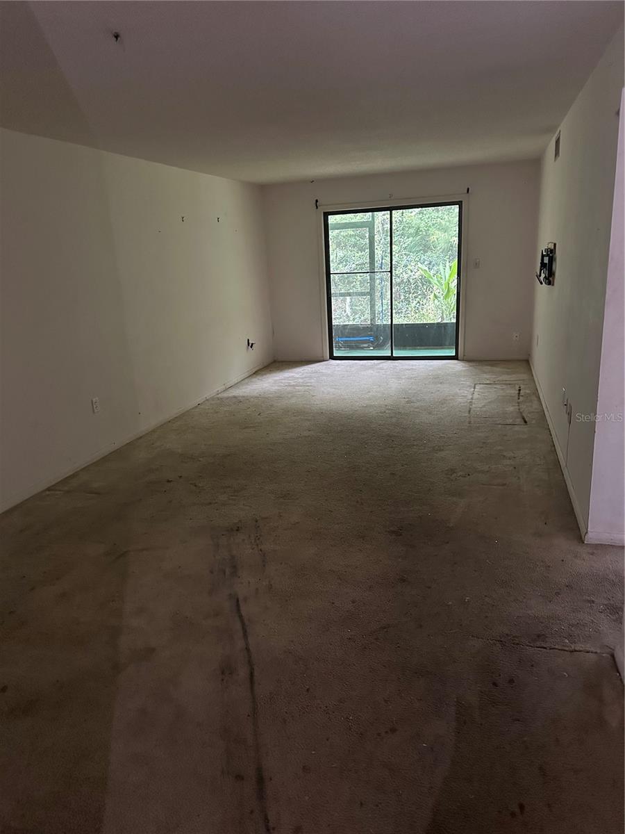 2415 7th Street, FL