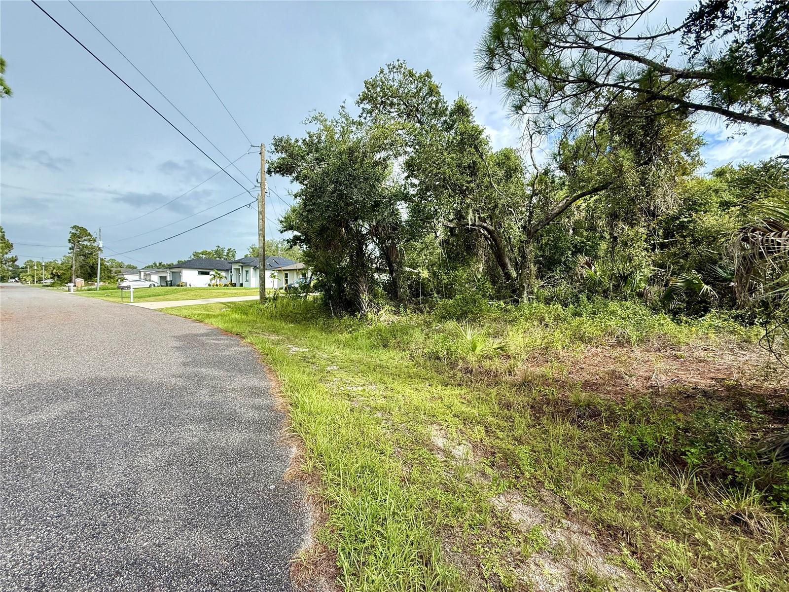 Lanai Ave, FL