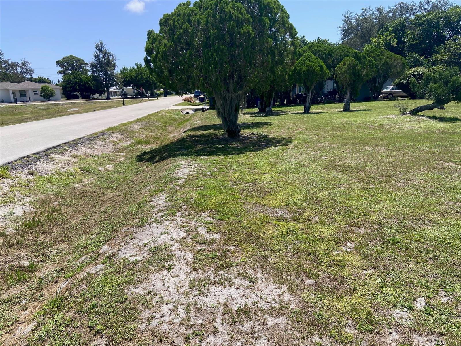 2203 Avienda Avenue, FL