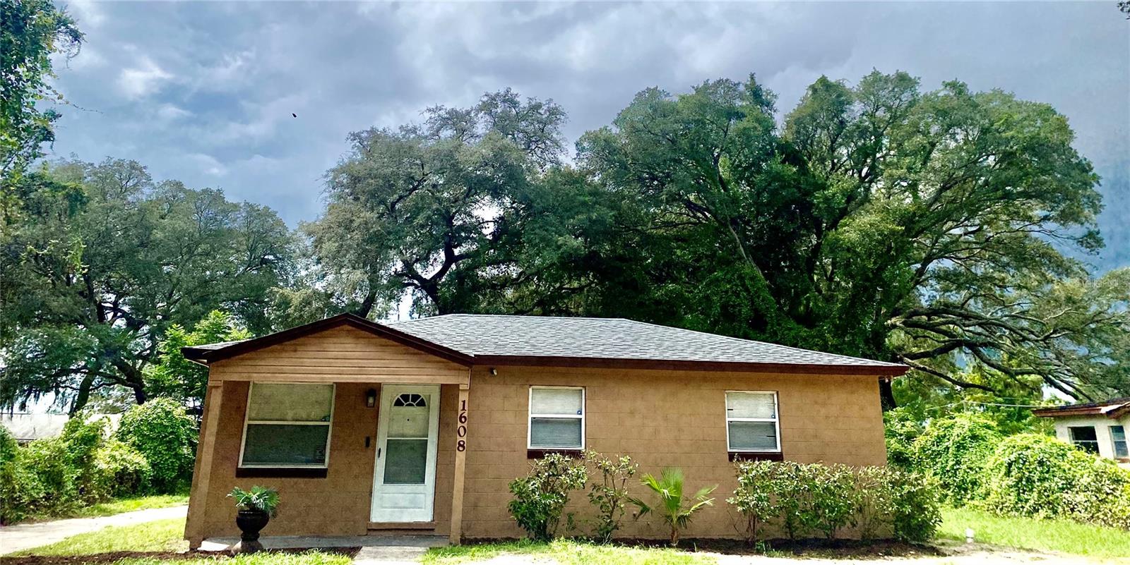1608 Long Lane, FL