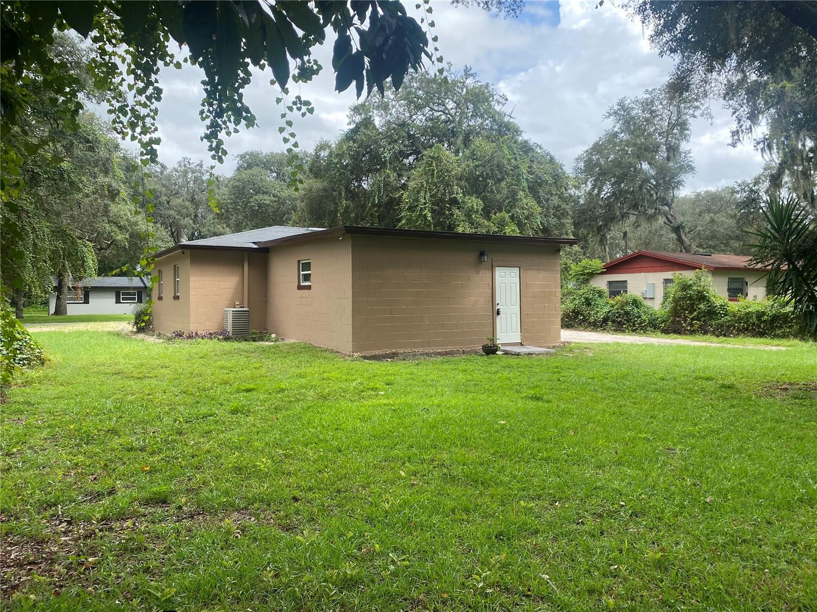 1608 Long Lane, FL