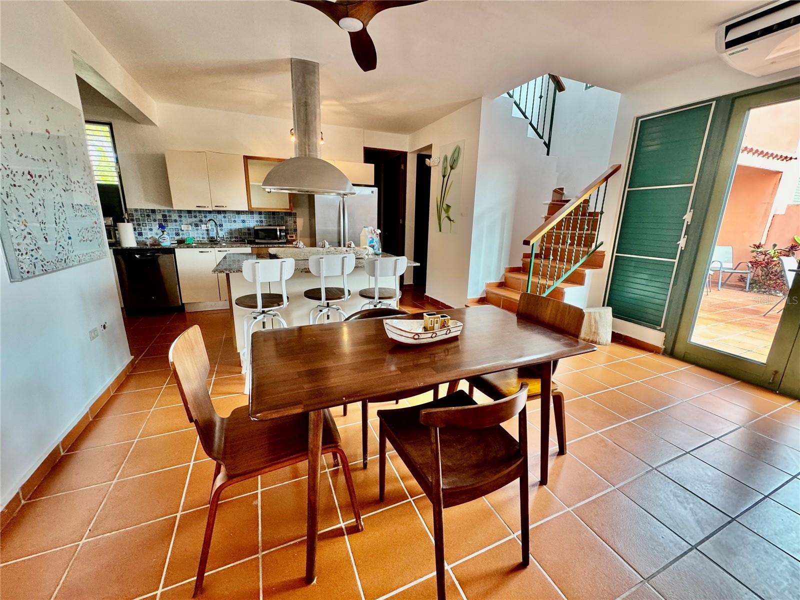 A1 Harbour Drive, PR