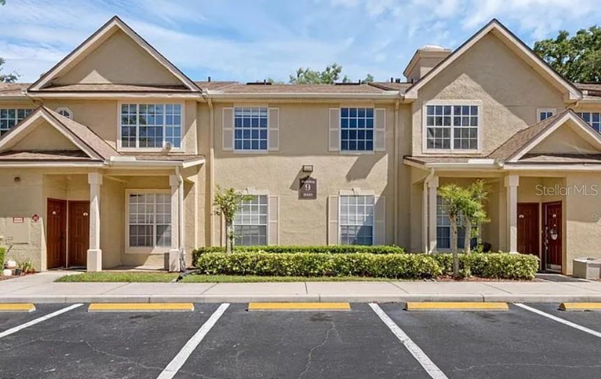 860 Grand Regency Pt #200, FL
