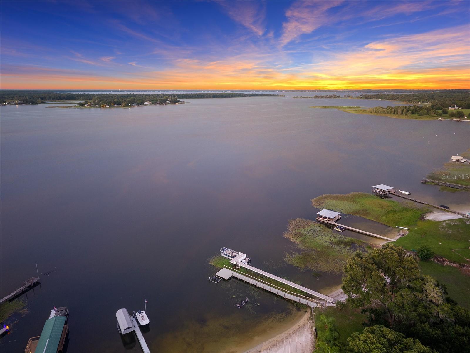 10745 Se Sunset Harbor Rd, FL