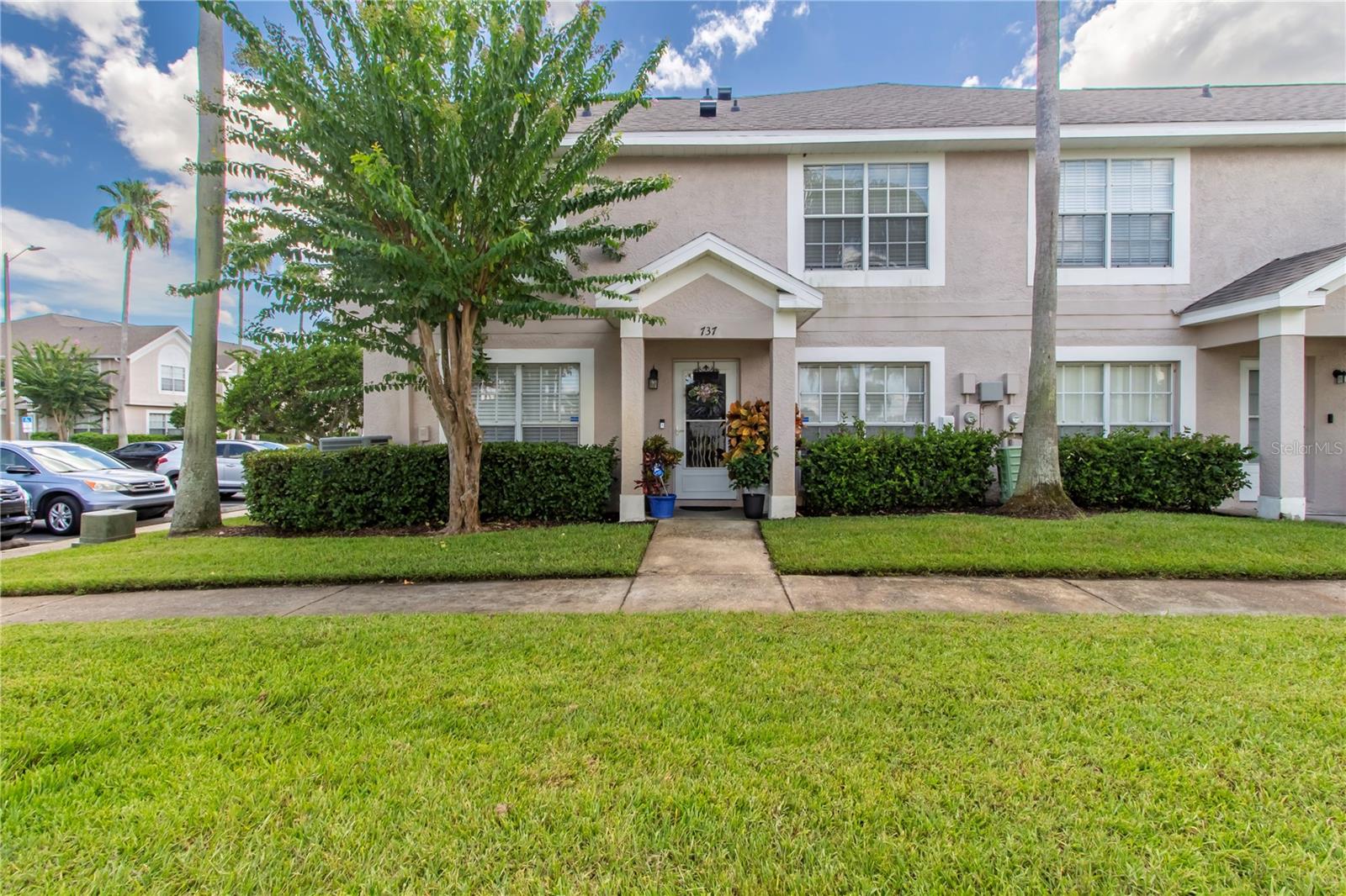 737 Kensington Lake Cir, FL