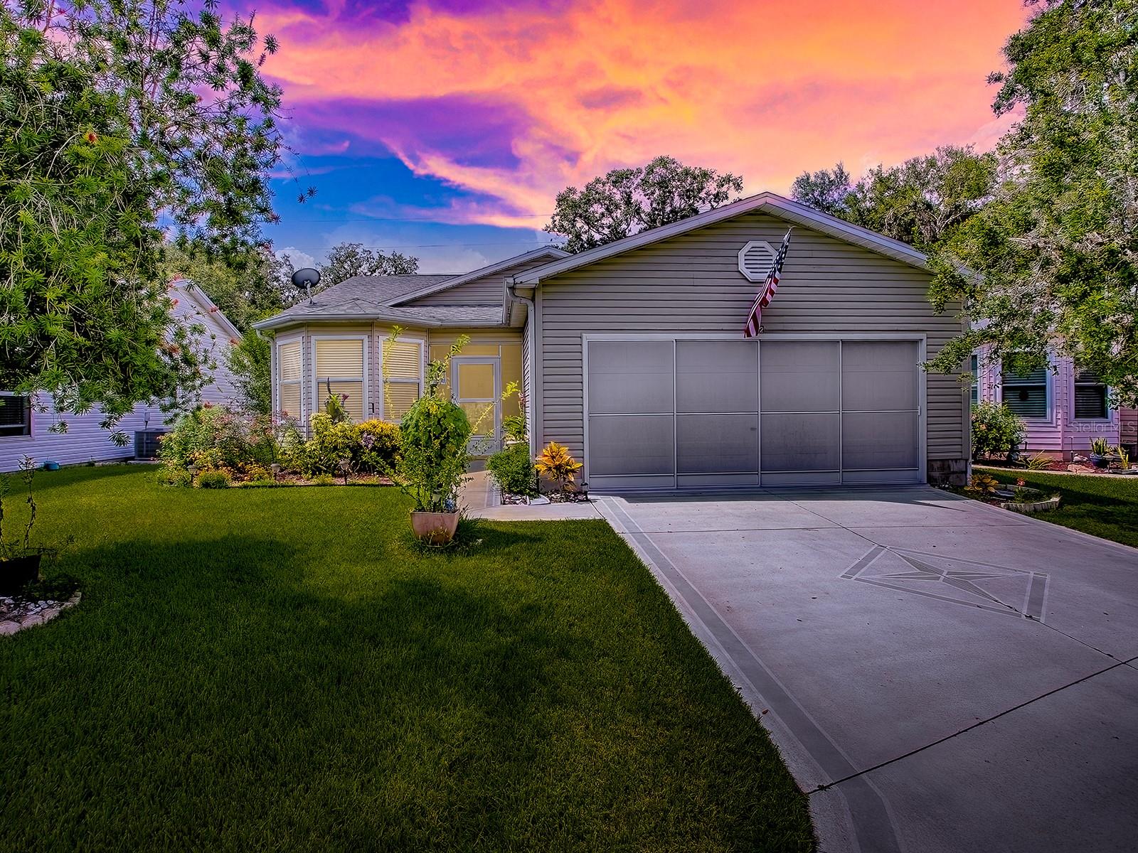 642 Glen Oaks Drive, FL