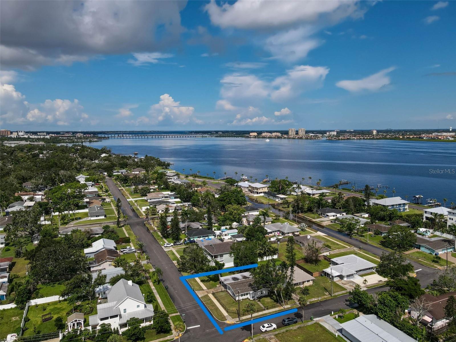 102 20th Street, FL