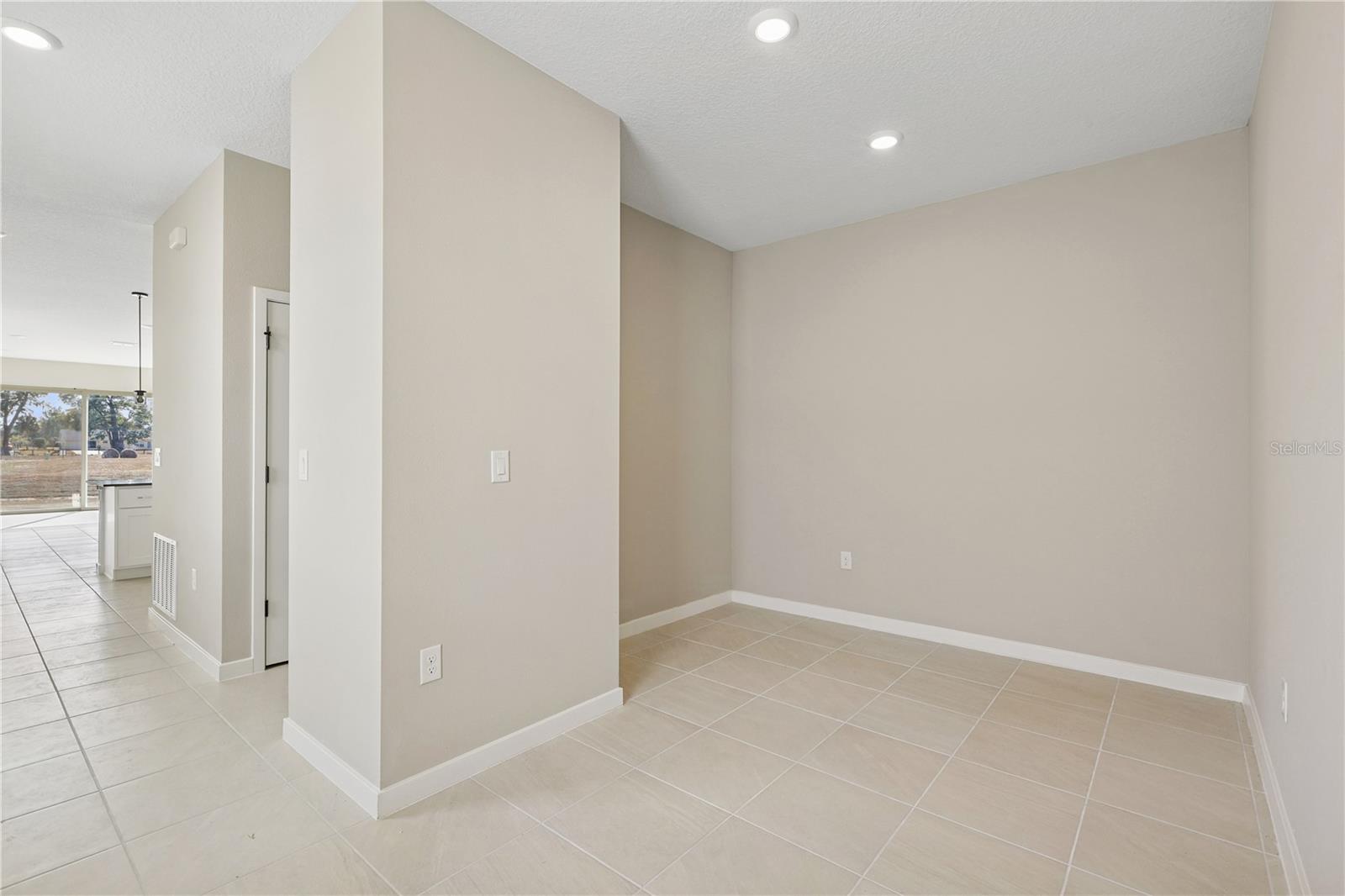 4532 37th Street Rd, FL