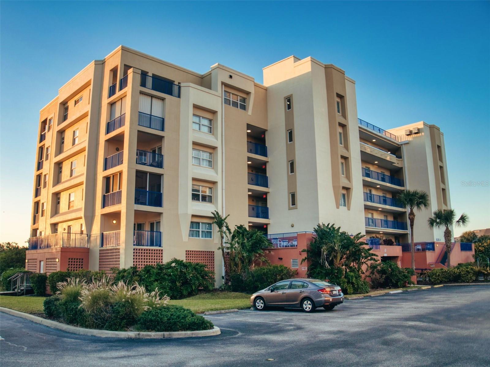 5300 Atlantic, FL