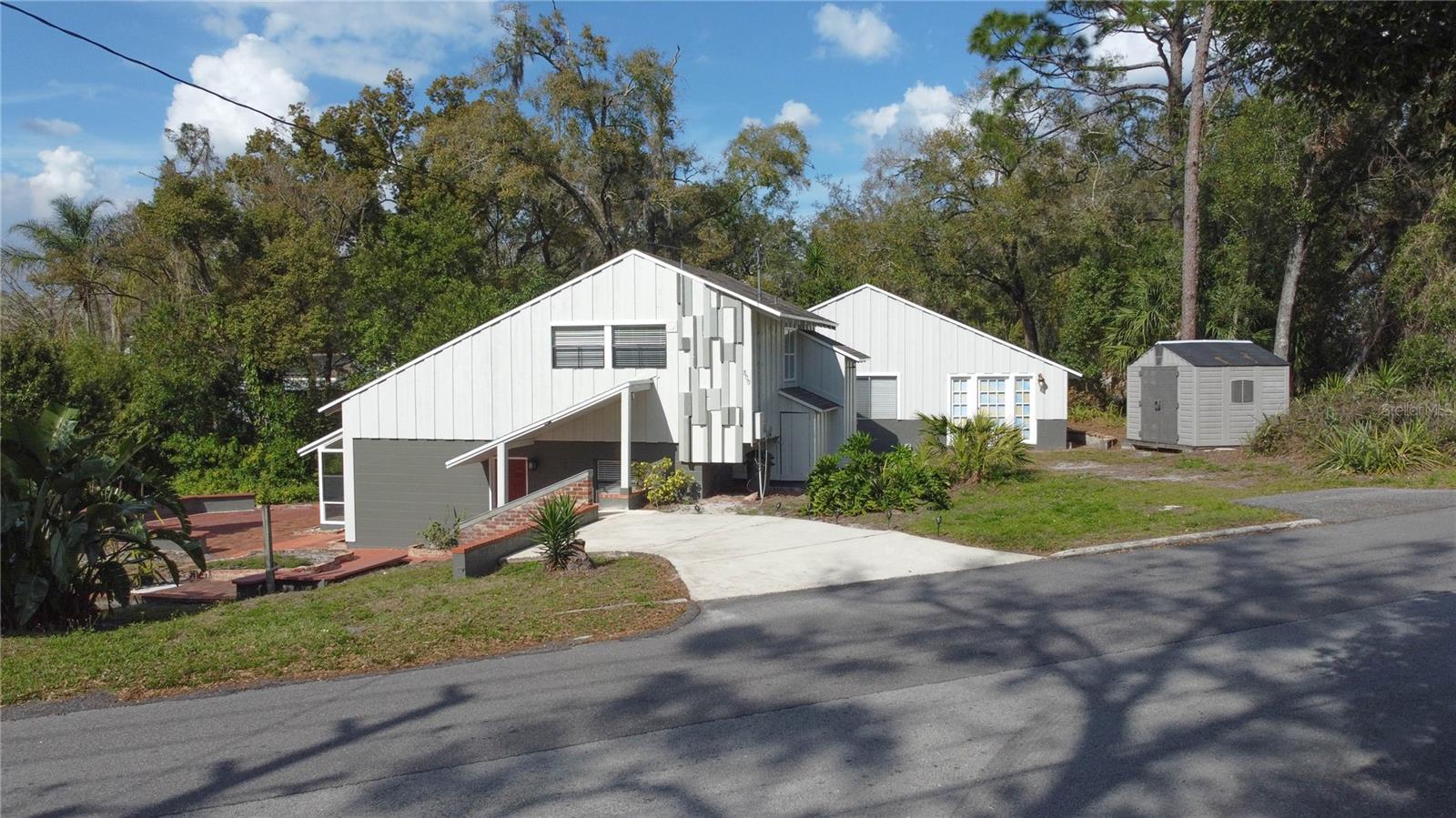800 Lake Marion Drive, FL