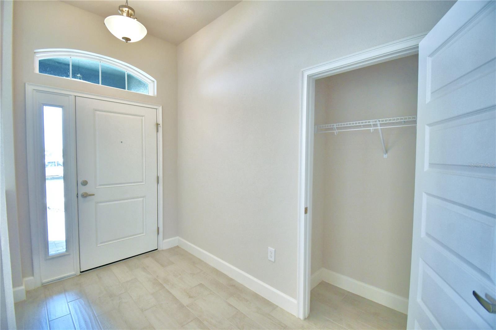 5214 Tennessee Ridge Court, FL
