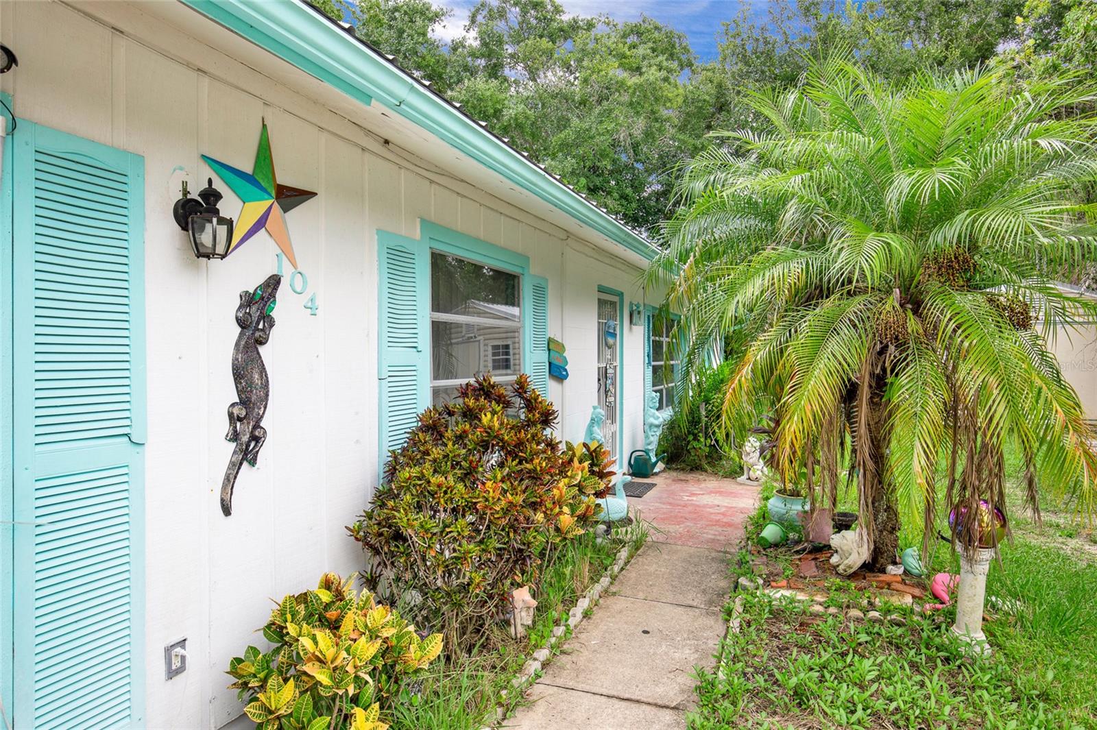 104 Ludwig Ave, FL