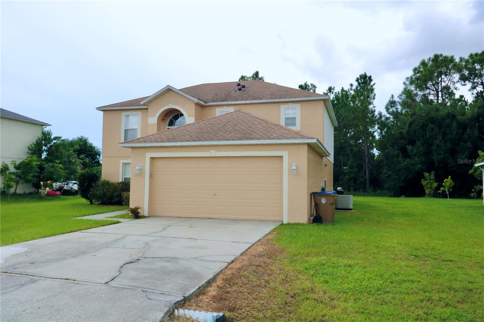305 Greenwich Court, FL