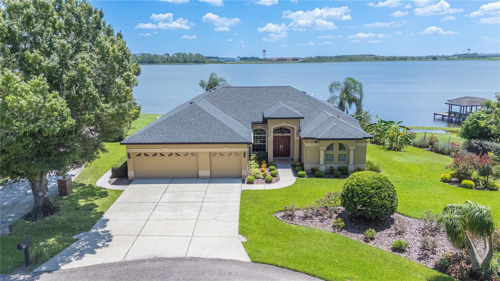 102 Bayberry Dr, FL