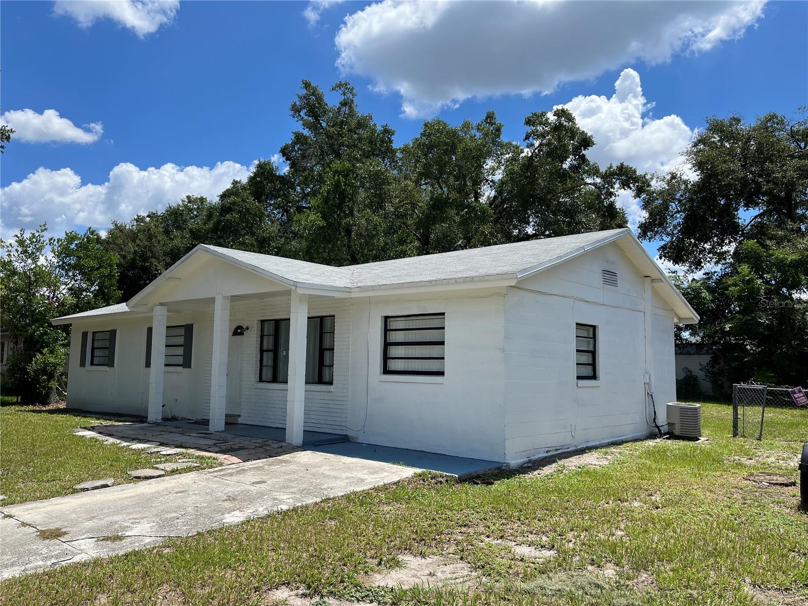 605 Plum Lane, FL