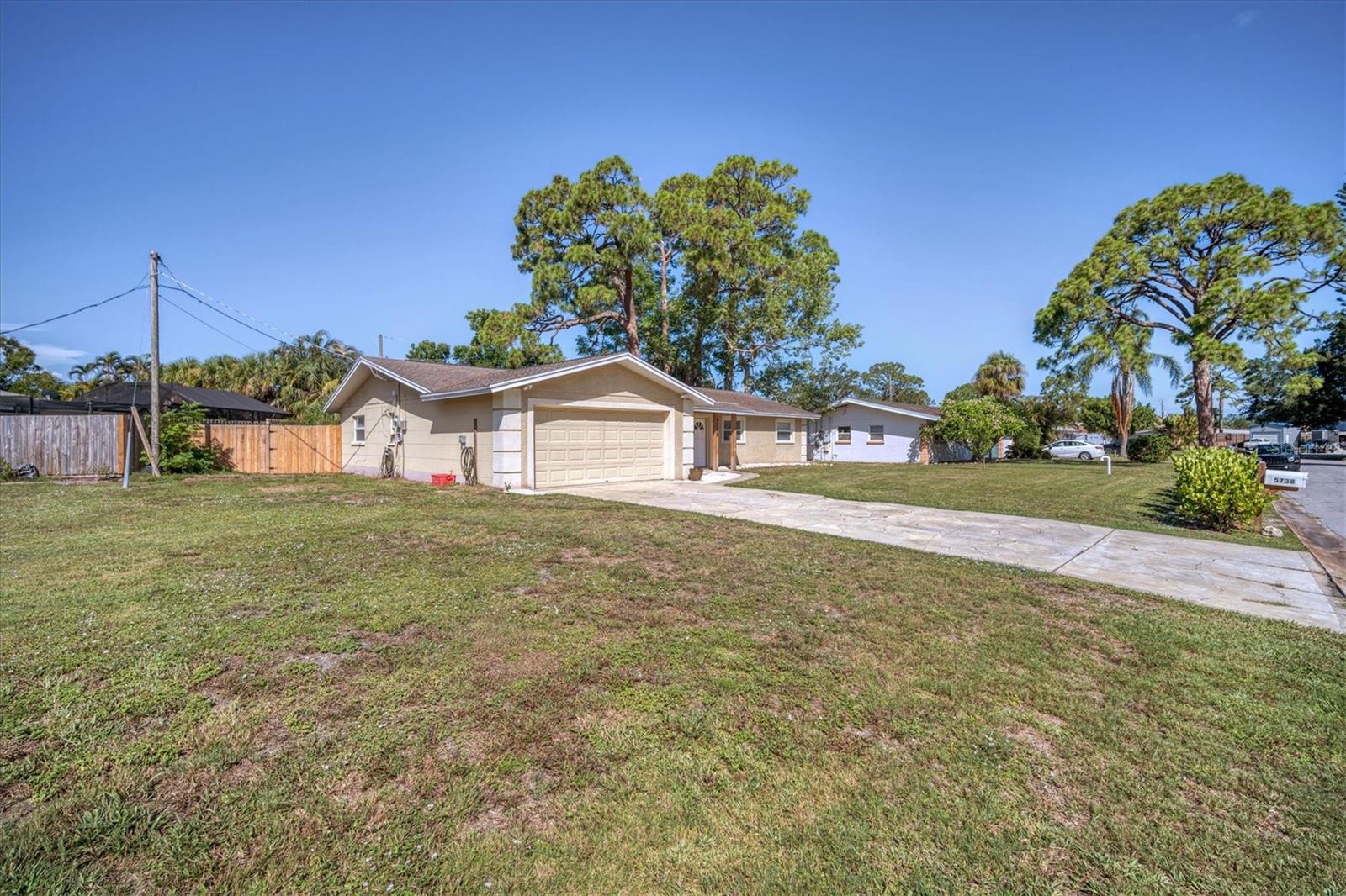 5738 Antilles Drive, FL