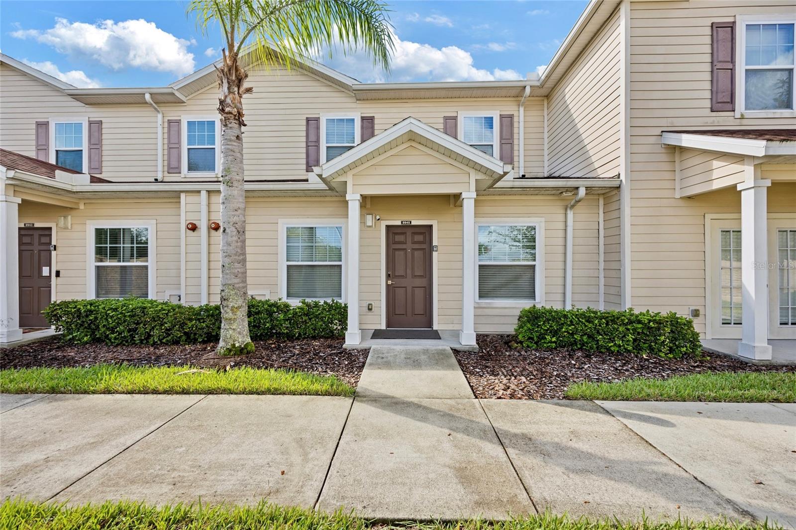 8945 Shine Dr, FL