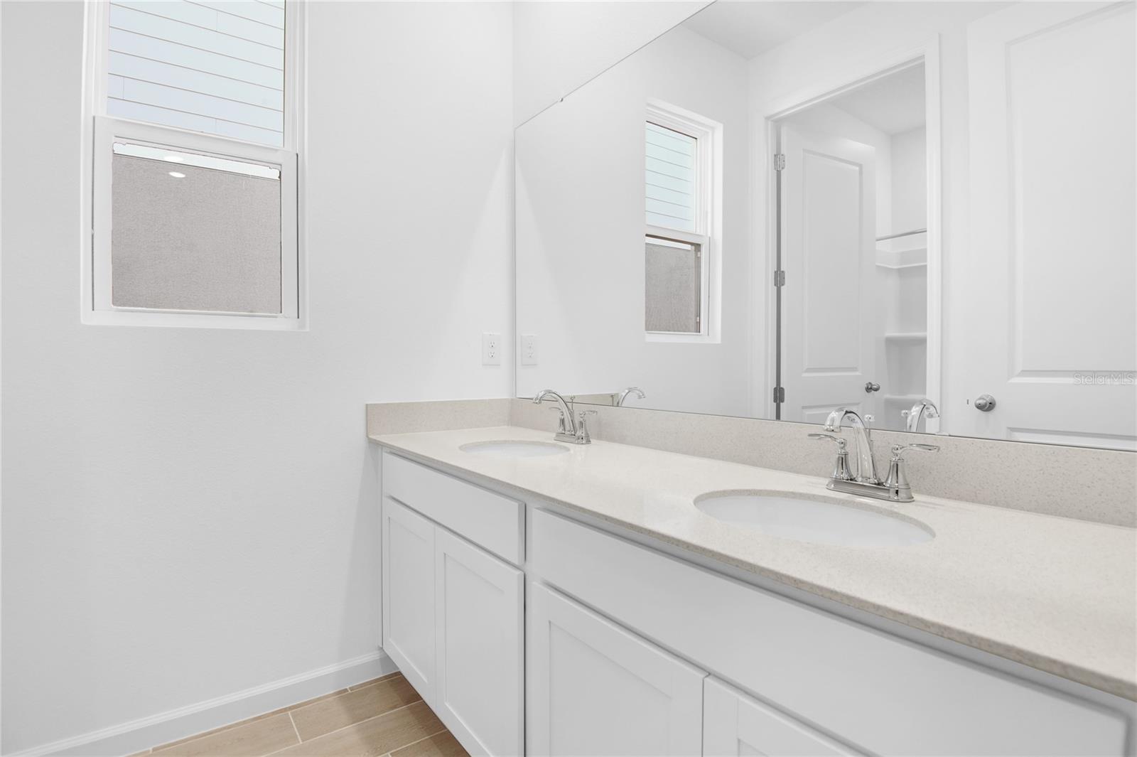 332 Alexandrite Street, FL