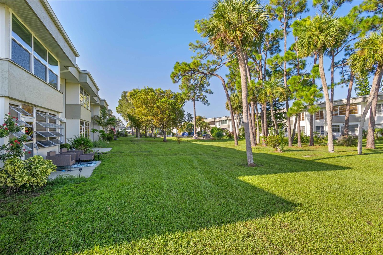 2437 Harbor Blvd #210, FL