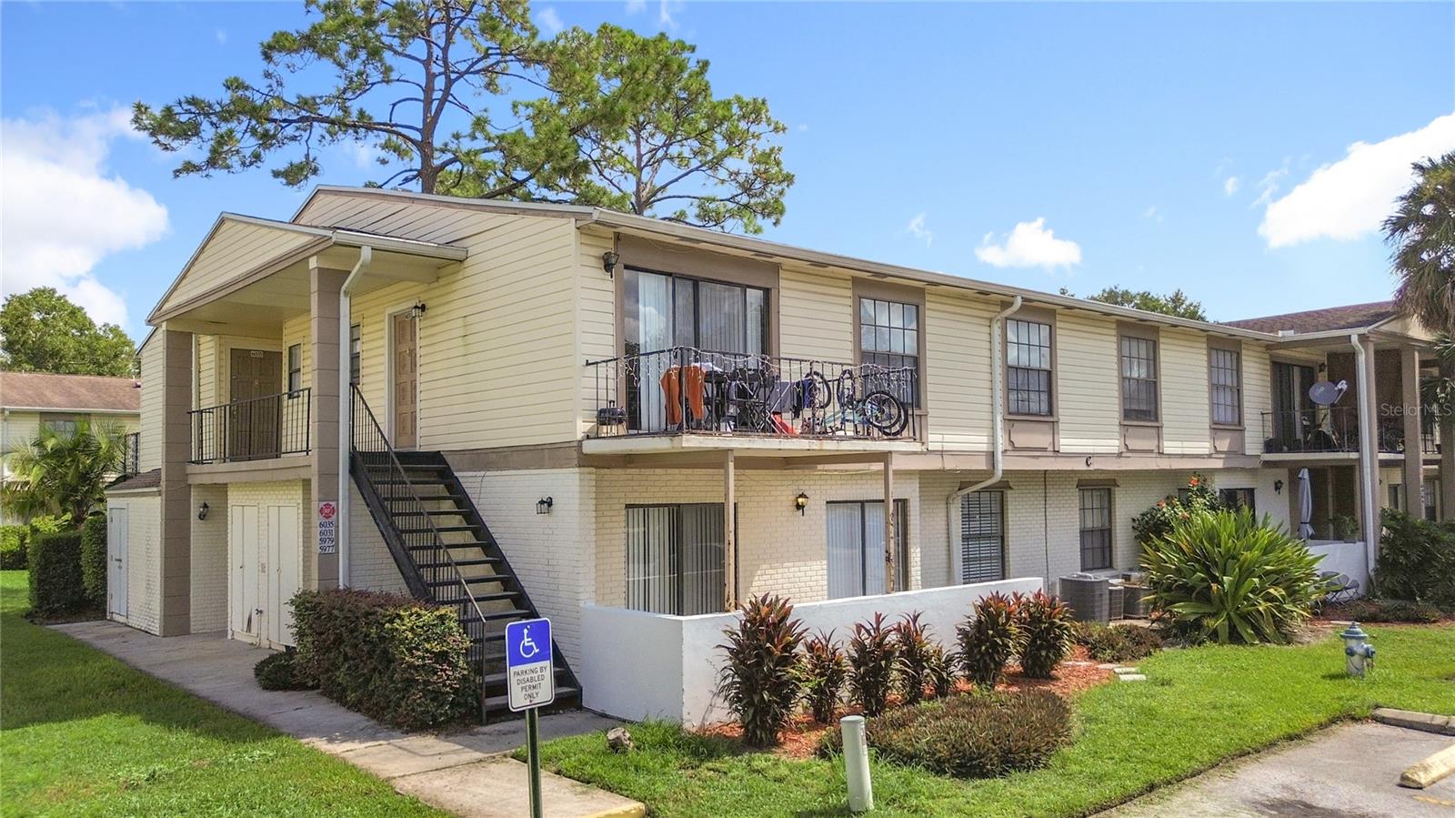 5977 Village Circle South, FL