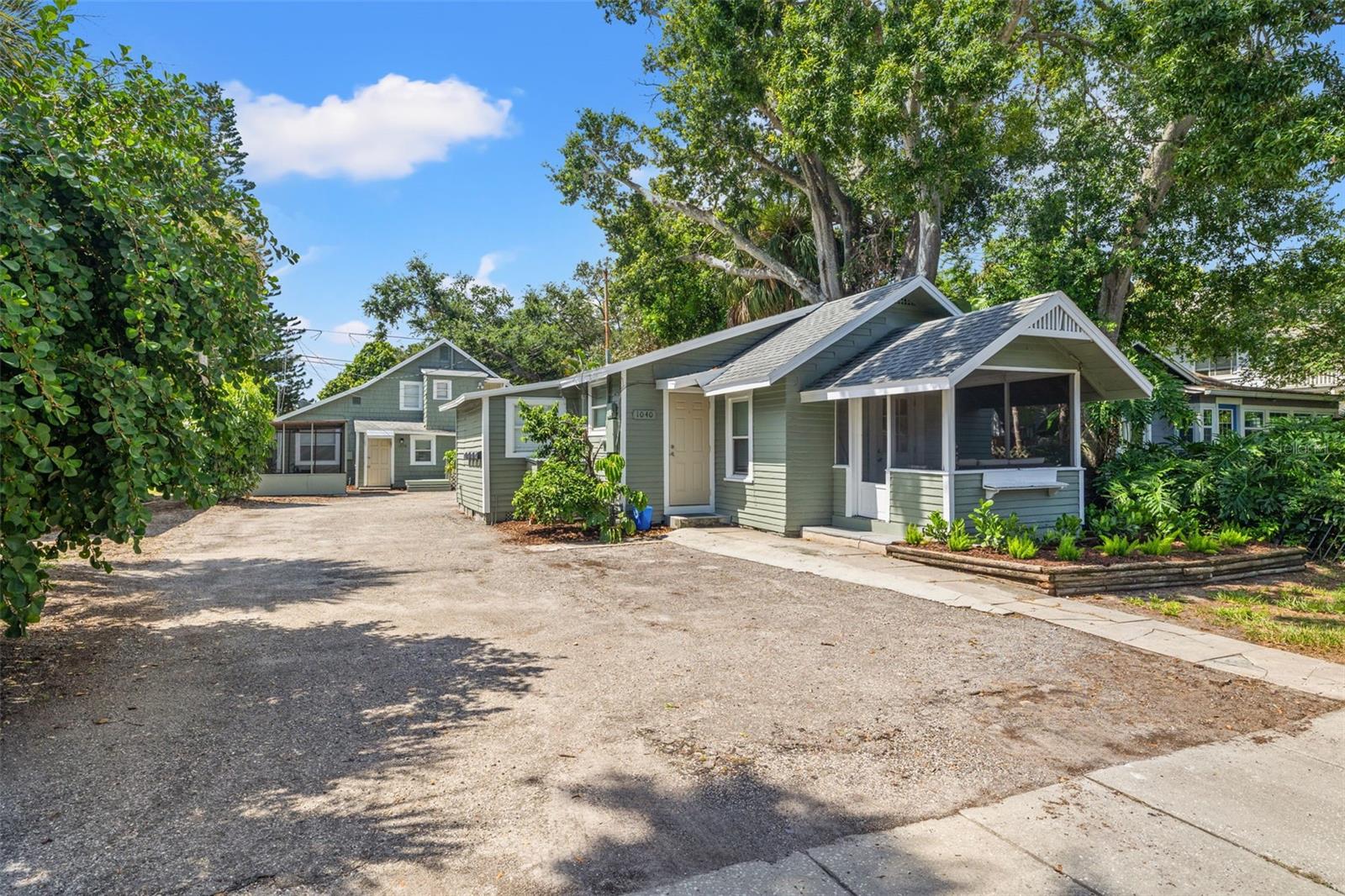 1040 19th Avenue, FL