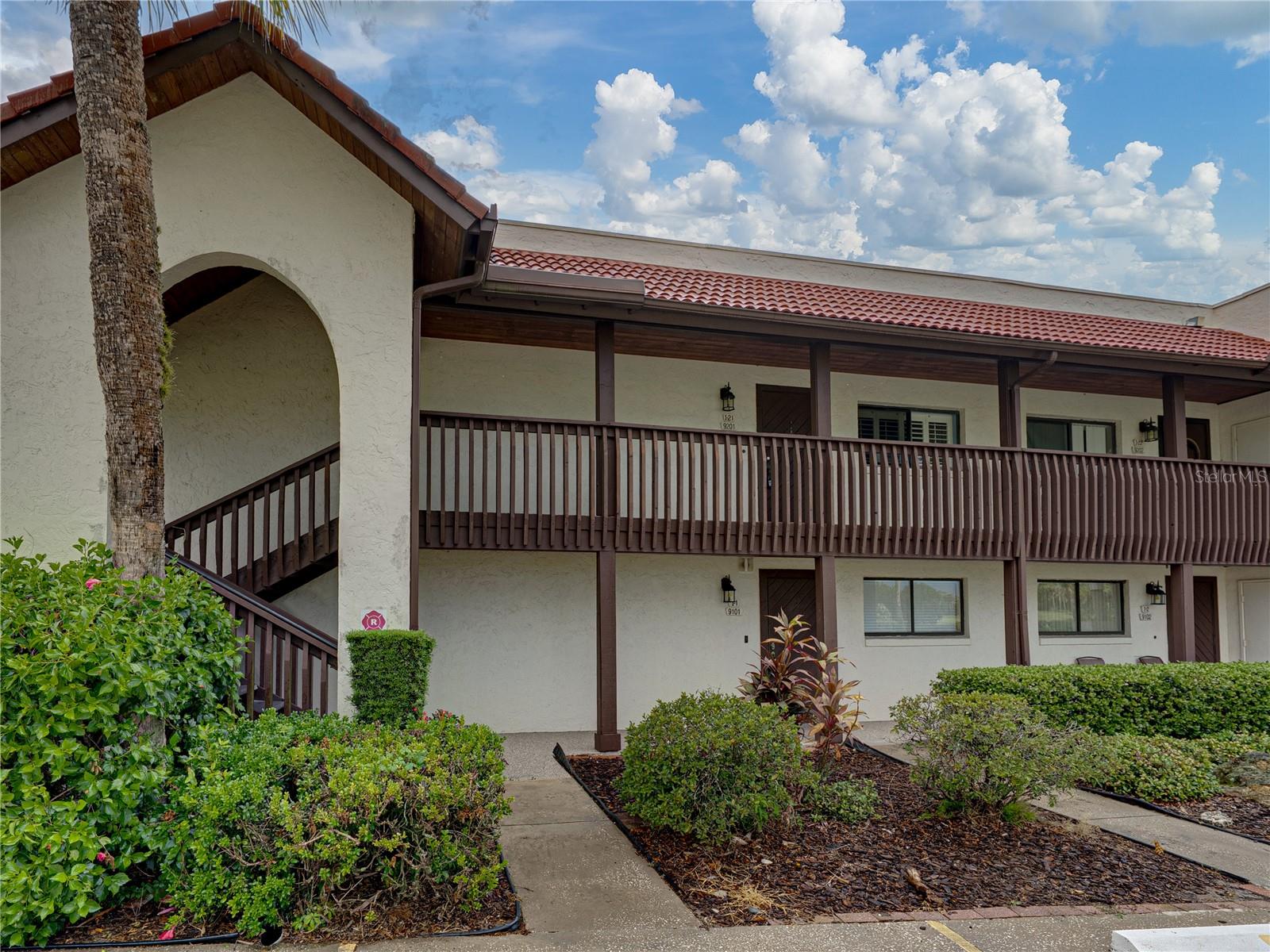 9201 Village Drive, FL