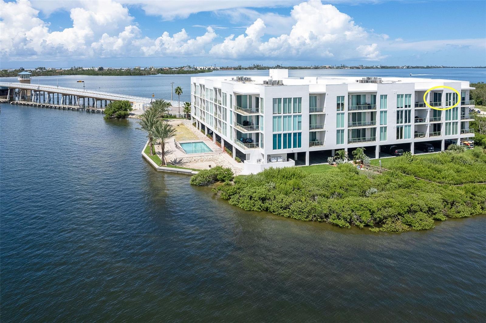 1375 Beach Road, FL