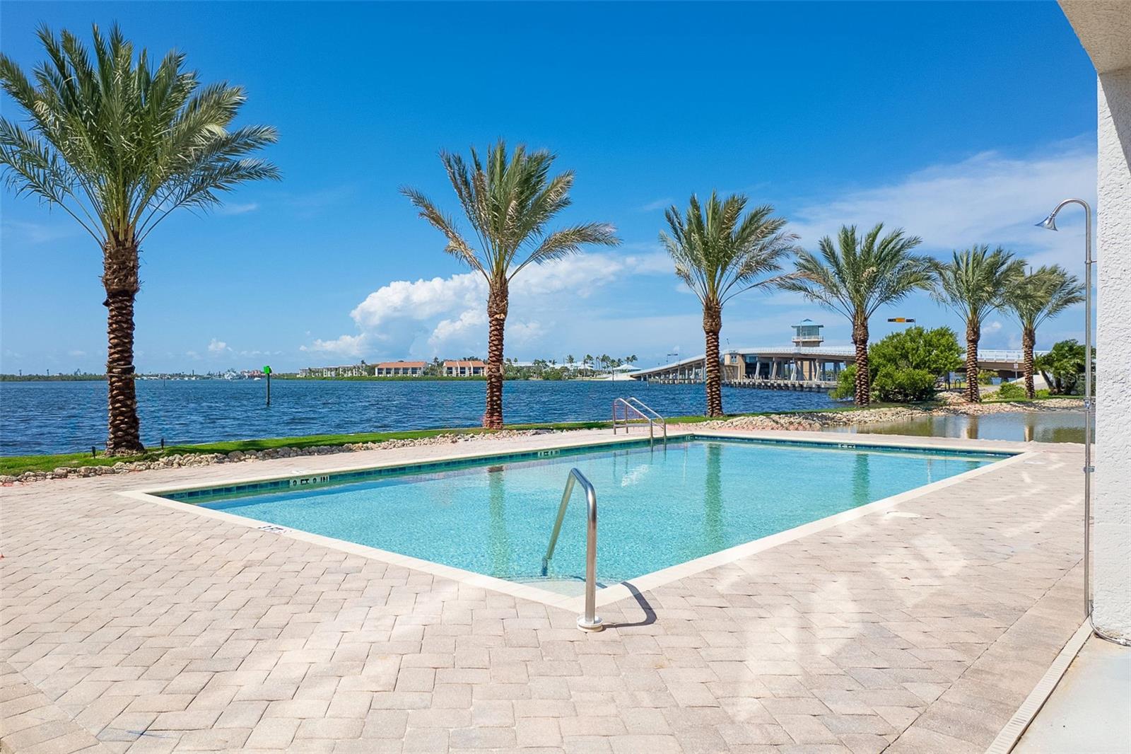 1375 Beach Road, FL